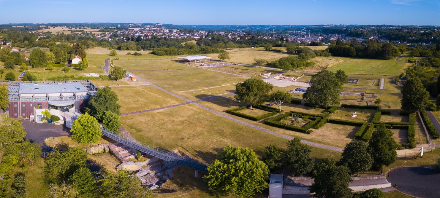 Vue aérienne prise par un drone de l’oppidum des Mersans